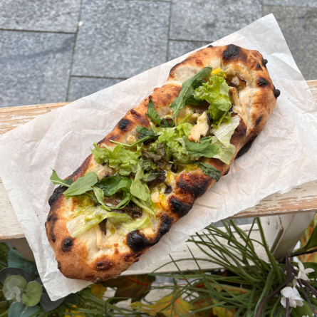 Піцета з куркою, кукурудзою та грибами